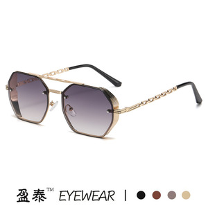 Lunettes de soleil Yingtai pour femme, monture métallique dorée, verres dégradés UV400, branches à chaîne tendance, protection solaire - Product Image 4