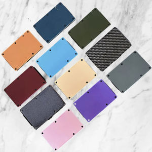 Tarjetero Minimalista para Hombre con Protección RFID, Cartera Metálica Delgada de Alta Calidad, Estuche Corto para Tarjetas de Crédito, Identificación y Documentos Bancarios, Personalizable y Portátil - Product Image 1