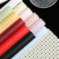 Nouvel Arrivage Papier d'Emballage Floral Imperméable à Motif Cœur Creux Série Yuxin pour Bouquets Vente en Gros