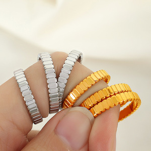 French Retro <b>Titanium</b> Steel Gear <b>Ring</b> Geometric Design Unisex Jewelry Gift 18k Gold Band Simple Colorfast High End - Product Image 2