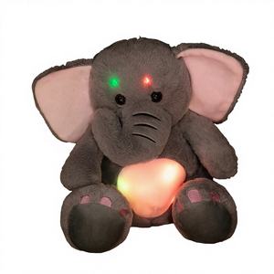 Statuette di animali luminosi di cartone animato: giocattoli di peluche che si illuminano al buio di scoiattoli, gatti, gufi, agnelli, orsi polari e ippopotami. - Product Image 3