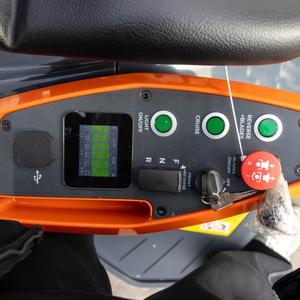 <span class=keywords><strong>เครื่อง</strong></span><span class=keywords><strong>ตัด</strong></span><span class=keywords><strong>หญ้า</strong></span>แบบนั่งขับสำหรับงานหนัก พร้อมเครื่องยนต์เบนซินกำลังสูง สำหรับใช้งานเชิงพาณิชย์และที่อยู่อาศัย - Product Image 5