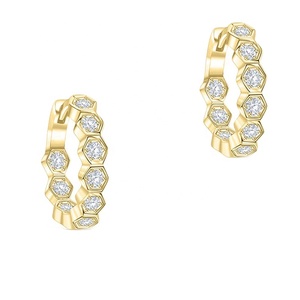Petites boucles d'oreilles créoles en laiton doré pour bébé fille, motif ruche avec zircon, design tendance - Product Image 1