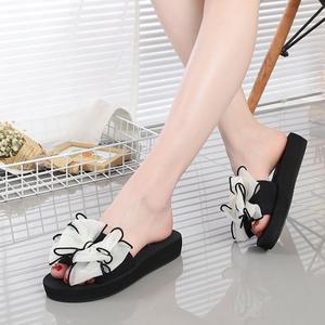 Sandalias de verano con lazo para mujer, zapatillas de playa para interiores y exteriores, zapatos de verano para mujer, chanclas en la plataforma - Product Image 4