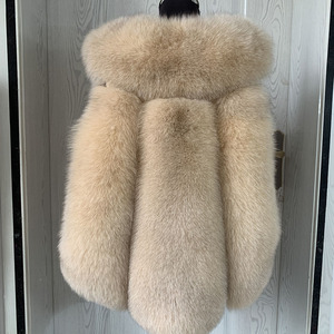 <span class=keywords><strong>Gilet</strong></span> in Vera Pelliccia di Volpe <span class=keywords><strong>Beige</strong></span> Chiaro per <span class=keywords><strong>Donna</strong></span>, Autunno e Inverno, Vendita all'Ingrosso - Product Image 1