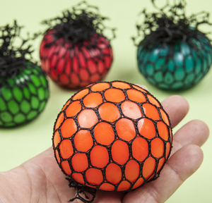 Pelota Sensorial Antiestrés de Uva de 5CM para Niños y Niñas de 5 a 7 Años, Alivio para el TDAH, Autismo y Ansiedad - Product Image 2