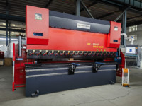 Prensa Plegadora Hidráulica CNC Delem DA69T de 220 Toneladas y 4000 mm, Máquina de Plegado de Chapa Metálica de 6+1 Ejes