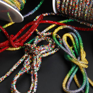 Plein diamant 4mm 6 rangées strass cordon de serrage plusieurs couleurs Flatback Style sweat sangles sac et vêtement lacets - Product Image 1