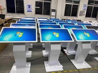 Tutti i mercati degli hotel del chiosco da 32/43/50/55 pollici toccano la richiesta di informazioni Self-Service macchina 1080P supporto pubblicitario LCD