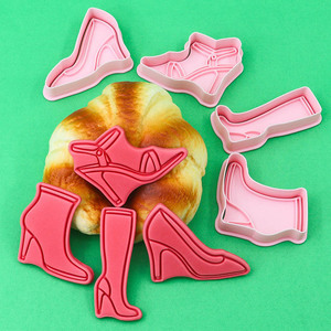 Emporte-pièces et moules 3D en plastique pour talons hauts, série dessin animé, pour pâte à modeler DIY, tampon de simulation, moule à biscuits personnalisé - Product Image 3