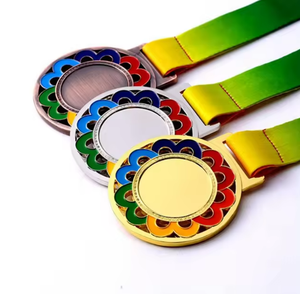 Medaglia sportiva di colore <span class=keywords><strong>argento</strong></span> <span class=keywords><strong>oro</strong></span> <span class=keywords><strong>e</strong></span> medaglia di <span class=keywords><strong>bronzo</strong></span> appendere al collo sport scuola materna incontro medaglia - Product Image 1