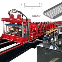 Machine de formage à froid pour la fabrication de plateaux-câbles en acier rapide