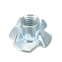 Tuerca en T DIN1624 de 4 Puntas M4 M6, Tuerca de Inserción de Cuatro Garras de Acero Galvanizado con Recubrimiento de Zinc, Clase 4.8, para Muebles y Carpintería