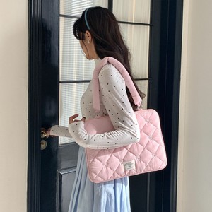 Bolso de hombro acolchado rosa OEM con funda para portátil de 15.6 pulgadas para mujer - Product Image 1