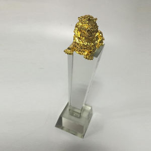 3D सोने जस्ता मिश्र धातु कस्टम शेर ट्रॉफी - Product Image 4