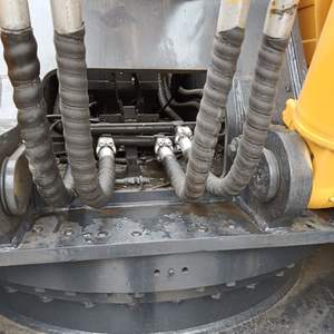 Excavatrice sur chenilles Hyundai 305LC-9T d'occasion fiable pour les fermes avec composants principaux Pompe et moteur Modèle 2022 Garantie d'un an - Product Image 4