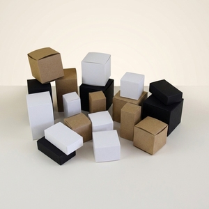 Coffret Cadeau Minimaliste en Carton Kraft pour Boutiques <span class=keywords><strong>de</strong></span> Luxe et Présentation Professionnelle <span class=keywords><strong>de</strong></span> Marques - Product Image 1