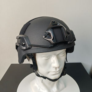 Casco Tattico Tipo T Shun Tai Xin con 4 Punti di Sospensione, Design a Fessure, Realizzato in Materiale PE - Product Image 1