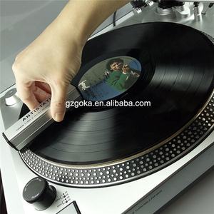 Brosse d'enregistrement en fibre de carbone 2 en 1 et tampon en velours Brosse pour disque vinyle pour <span class=keywords><strong>disques</strong></span> vinyles - Product Image 3