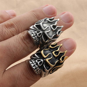Flame <b>Skull</b> <b>Ring</b> Silver With Gold Accents Men's Punk Jewelry Retro Trendy Geometric Design Gift - Product Image 3