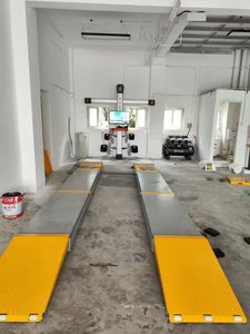 Équipement d'alignement de roues 3D de précision OEM, type élévateur, solution d'équilibrage de pneus, adapté à plus de <span class=keywords><strong>200</strong></span> voitures - Product Image 5