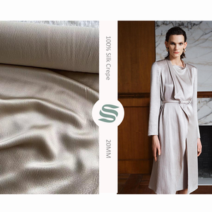 Tessuto in Seta di Gelso 100% 20MM, Raso Perlato, <span class=keywords><strong>Crepe</strong></span> Broccato per Abiti, Abiti da Sposa e Gonne - Product Image 1