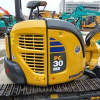 Excavatrice d'occasion Komatsu PC30MR testée sur le terrain, contrôle précis et fluide pour le terrassement en espace restreint