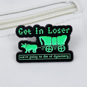 Spilla Creativa con Lettere Fluorescenti 'Get In Loser We Are Going To Die Of Dysentery', Pin Smaltato 'Carriage Gharry' - Product Image 6