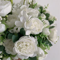 B1515 Décoration de table de mariage, fleurs artisanales en soie, petites boules de fleurs, centre de table de mariage, arrangements floraux, boule de roses blanches