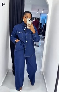 <span class=keywords><strong>Set</strong></span> Coordinato Minimalista da Donna: Cardigan con Colletto a Tacca e Pantaloni a Gamba Dritta, Top in Maglia a Maniche Lunghe - Product Image 6
