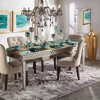 Décoration d'intérieur moderne de luxe avec finition dorée, décoration de mariage, centre de table, vase à fleurs sur pied
