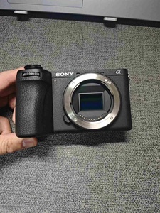 Cámara Sony A6700 de <span class=keywords><strong>Segunda</strong></span> <span class=keywords><strong>Mano</strong></span>, 26MP, 4K/60p, APS-C, Sin Espejo, con Tarjeta SD y Wi-Fi para Fotografía de Vida Silvestre y Aves - Product Image 2
