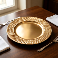 Assiettes de présentation de luxe modernes de style européen, 13 pouces, en plastique durable, revêtement poudré argenté, bord ondulé texturé, pour décoration de table et fêtes