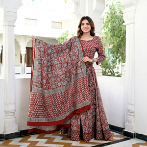 Best Seller Women's Traditional Hand Block Print Cotton Reversible Sun Protection Lehenga Choli Set Top Dupatta Wedding Party - Product Image 1