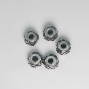Cuentas de acero inoxidable de orificio grande de la serie Retro para proyectos DIY, accesorios artesanales de titanio para tambor y cuerda. - Product Image 3