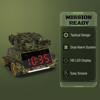 Vintage tankbureautafel Digitale wekker Gepersonaliseerde militaire desktopdecoratie Draadloze telefoonoplader Maatwerk Groothandel