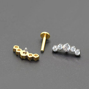 Boucles d'oreilles en titane F136 en alliage de titane ASTM, bijoux de piercing simples pour usage quotidien - Product Image 4