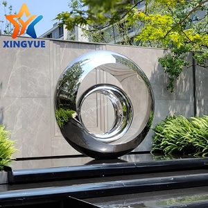 Fuente de Agua Personalizada con Escultura de Anillo Toroidal de Acero Inoxidable Pulido a Espejo, para Plazas Urbanas, Parques Públicos y Paisajes - Product Image 1