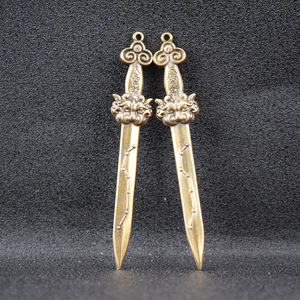 Épée à sept étoiles en laiton, 2 pièces, décoration de bureau Feng Shui, porte-clés, pendentif - Product Image 1
