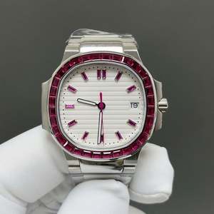 Nouvelle Tendance 2025 : Montre Sport Automatique Femme en Acier Inoxydable, Cadran à Aiguilles 35,2 mm, Mouvement 9015, Sertie de Pierres Vertes - Product Image 1