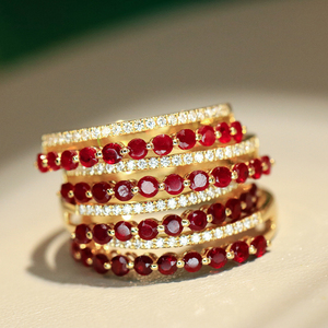อาซูโอ 18K แหวนทองคำแท้สีเหลืองหรูหราประดับทับทิมธรรมชาติและเพชรแท้ ของขวัญสำหรับผู้หญิง สวมใส่ได้ทุกวัน สวยงามคลาสสิก เครื่องประดับ Au750 - Product Image 4