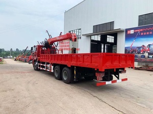 Grúa hidráulica telescópica montada en camión Shacman de 12 toneladas - Product Image 5