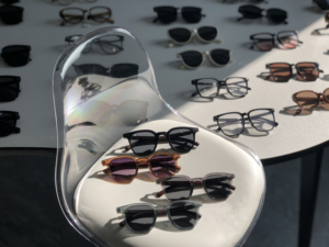 Lunettes de soleil rétro à grand cadre pour femmes et hommes, lunettes carrées à la mode en grain de bois pour la protection solaire Lunettes de soleil myopie - Product Image 6