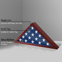 Grande vitrine de boîte à drapeaux en bois pour porte-drapeau triangulaire avec support mural et façade en plexiglas poli