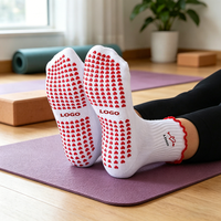 Chaussettes de Pilates et de Yoga Personnalisées Premium Antidérapantes en Silicone Respirantes en Coton Écologiques Anti-Bactériennes à Imprimé Animal Faible MOQ Gratuit