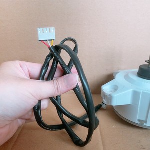 Moteur de ventilateur T10WZ30-W06 30W DC 900 tr/min IP44 pour unité extérieure de climatiseur Gree - Product Image 2