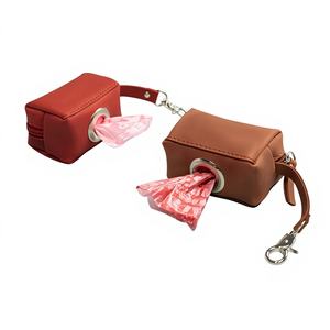 Porte-sac et distributeur de sacs à déjections canines - Accessoires et cadeaux pour animaux de compagnie - Product Image 1