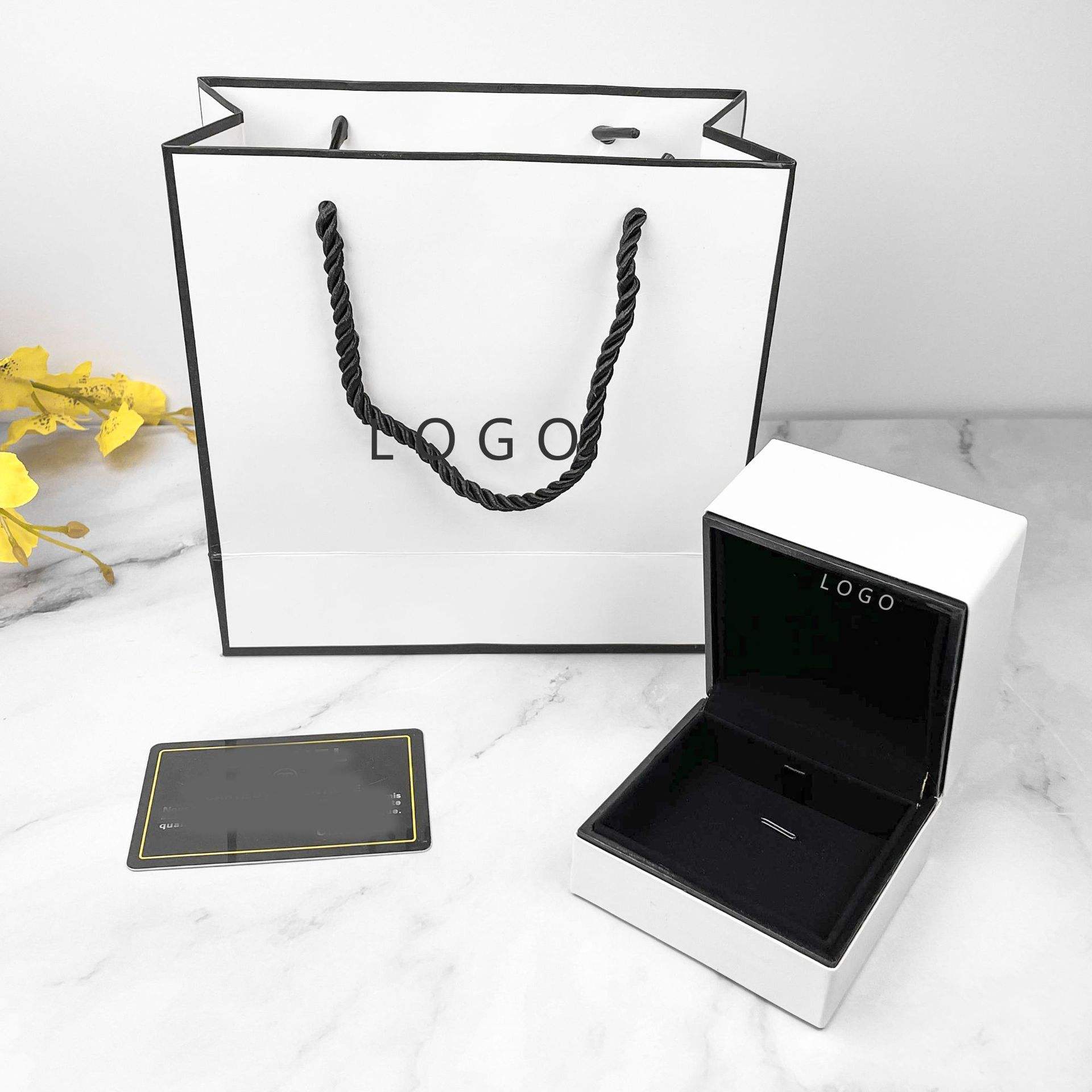 กล่องสร้อยคอ