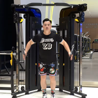 Appareil d'entraînement fonctionnel pour exercices de traction assistée, lat pulldown, dips assis et extensions des bras (biceps et triceps)