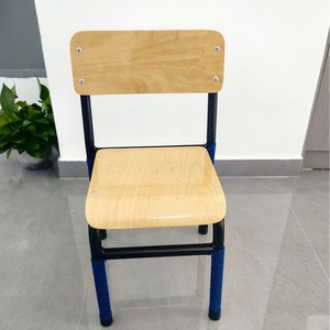 Silla Escolar Infantil con Estructura Metálica Resistente para Estudiantes de Primaria y Secundaria, Color Negro 24-010 - Product Image 1